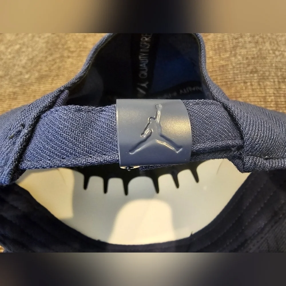 Nike Jordan Kids Adjustable Baseball Cap Size 8-20